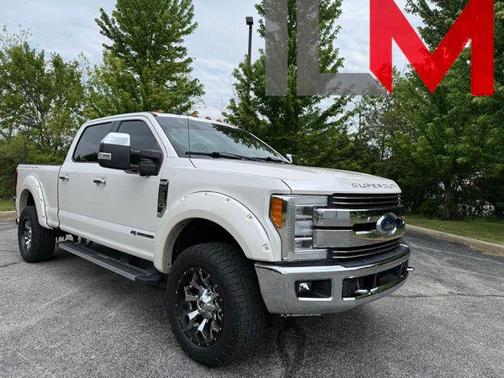 White Platinum Metallic Tri-Coat 2019 Ford F-250 Lariat
