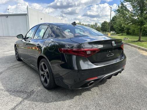 2017 Alfa Romeo Giulia Base