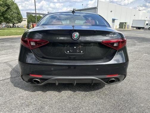 2017 Alfa Romeo Giulia Base