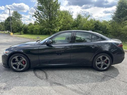 2017 Alfa Romeo Giulia Base