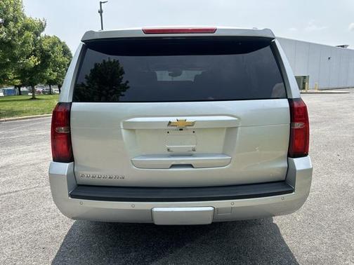 2016 Chevrolet Suburban LT