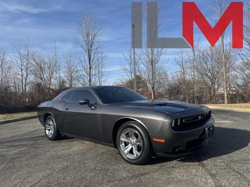 2016 Dodge Challenger SXT