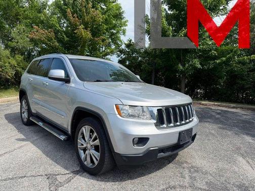 Bright Silver Metallic Clearcoat 2013 Jeep Grand Cherokee Laredo