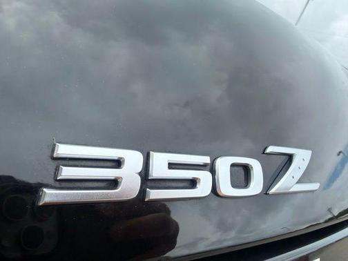 Magnetic Black Pearl 2006 Nissan 350Z Touring