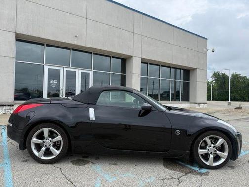 Magnetic Black Pearl 2006 Nissan 350Z Touring