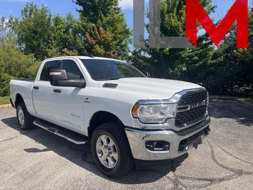 Bright White Clearcoat 2024 RAM 2500 Big Horn Crew Cab 4x4 6'4' Box
