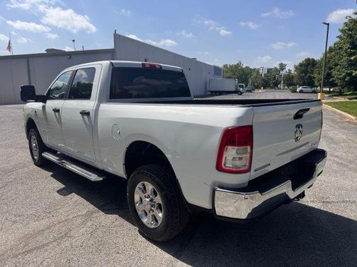 Bright White Clearcoat 2024 RAM 2500 Big Horn Crew Cab 4x4 6'4' Box