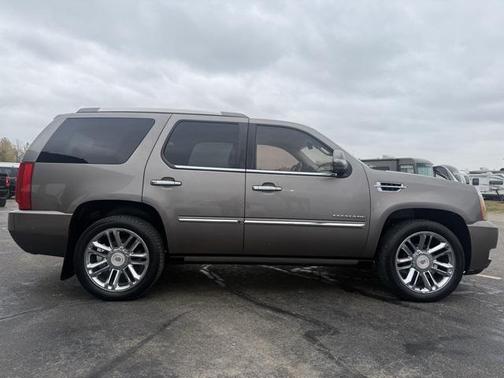 2012 Cadillac Escalade Platinum Edition