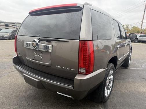 2012 Cadillac Escalade Platinum Edition