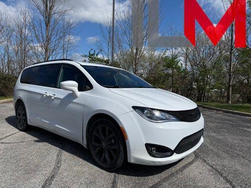 2020 Chrysler Pacifica Touring-L Plus