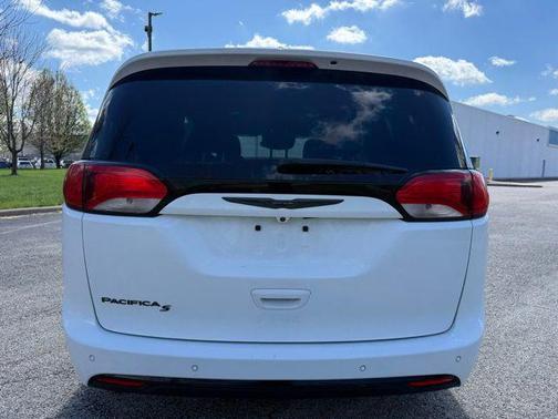 2020 Chrysler Pacifica Touring-L Plus