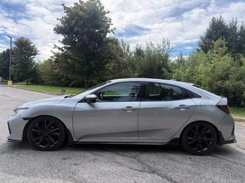 Lunar Silver Metallic 2017 Honda Civic Sport Touring