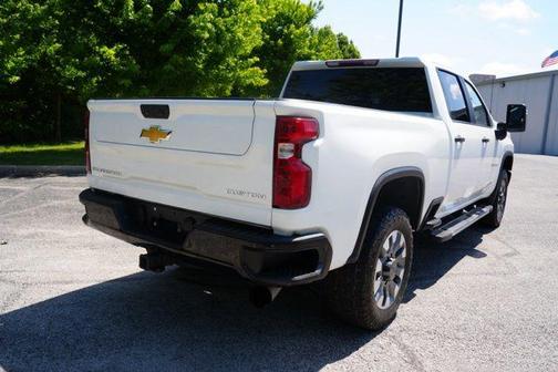 Summit White 2022 Chevrolet Silverado 2500 Custom