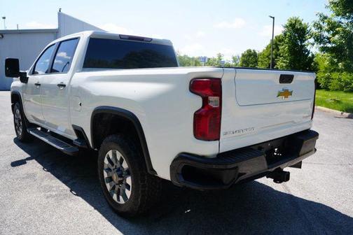 Summit White 2022 Chevrolet Silverado 2500 Custom