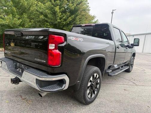 Black 2020 Chevrolet Silverado 2500 LT