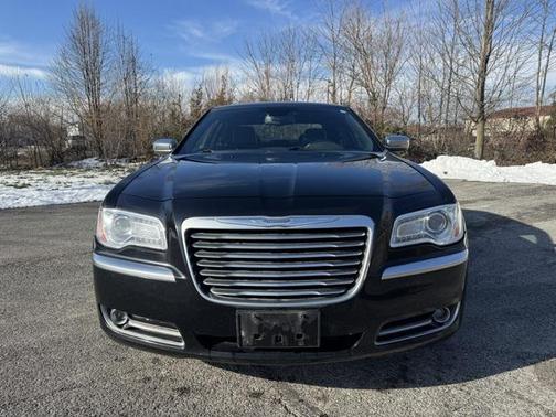 2012 Chrysler 300C Luxury Series