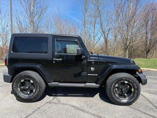 Black Clearcoat 2011 Jeep Wrangler Sahara