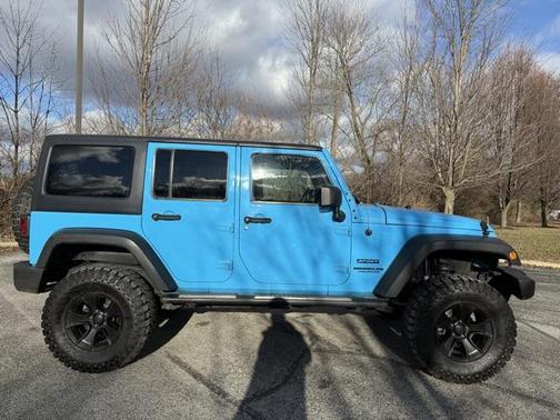 2017 Jeep Wrangler Unlimited Sport