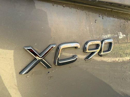 2024 Volvo XC90 B6 Plus Bright Theme 7-Seater