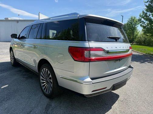 Ingot Silver 2018 Lincoln Navigator L Reserve