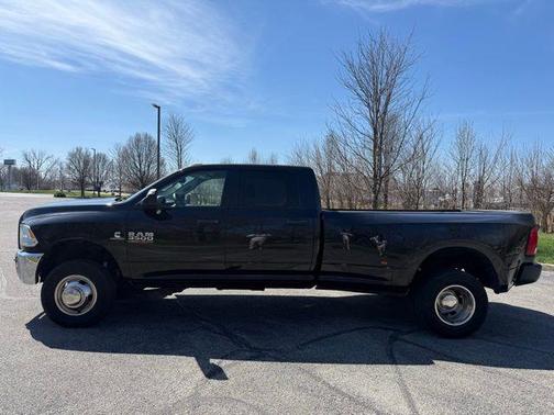 2018 RAM 3500 Tradesman Crew Cab 4x2 8' Box