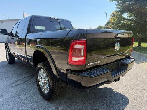 Diamond Black Crystal Pearlcoat 2019 RAM 2500 Limited Mega Cab 4x4 6'4' Box