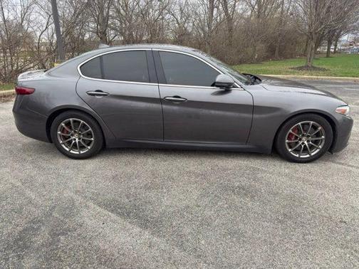 2018 Alfa Romeo Giulia Base
