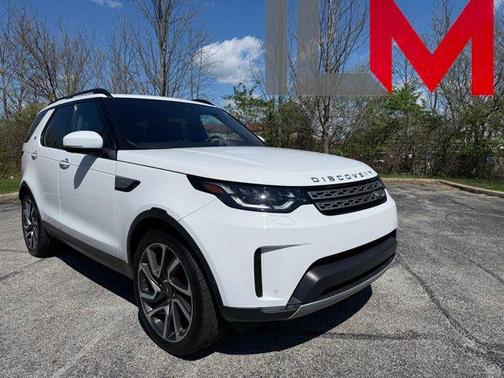 White 2018 Land Rover Discovery HSE LUXURY