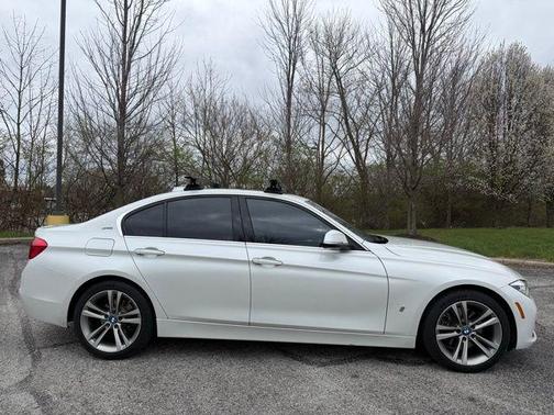 White Metallic 2018 BMW 330e iPerformance