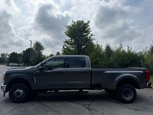 Gray Metallic 2025 Ford F-350 XLT
