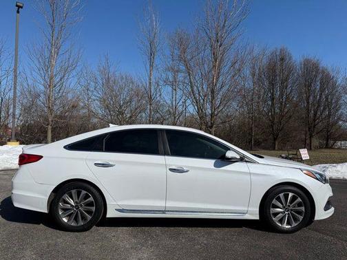 2017 Hyundai SONATA Sport