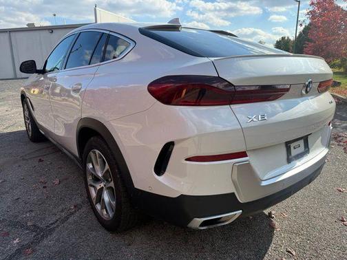 2022 BMW X6 xDrive40i