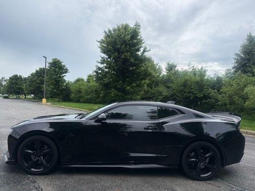 Black 2018 Chevrolet Camaro 1SS