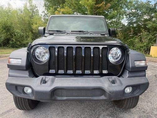 Black Clearcoat 2020 Jeep Wrangler Sport S