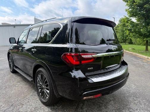 Mineral 2024 INFINITI QX80 Sensory