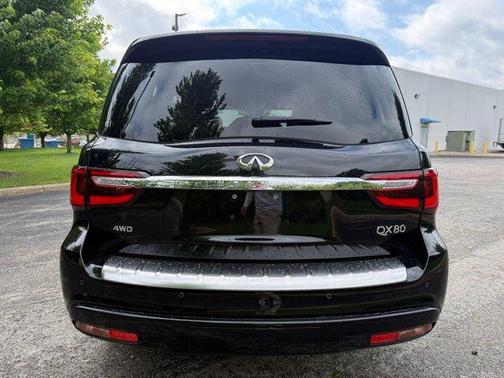 Mineral 2024 INFINITI QX80 Sensory