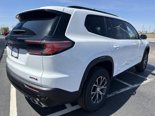 2025 GMC Acadia AWD AT4