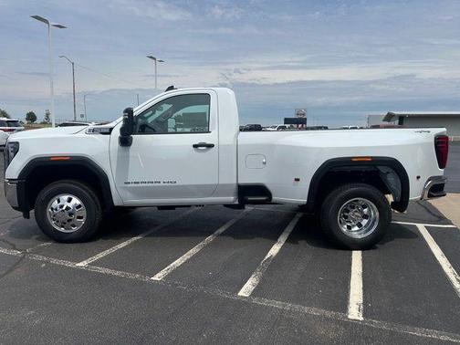 2025 GMC Sierra 3500 Base