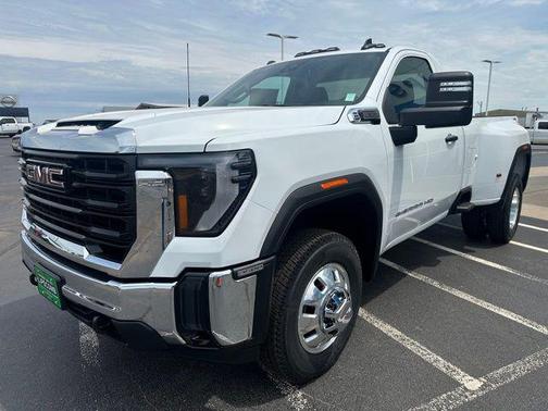 2025 GMC Sierra 3500 Base
