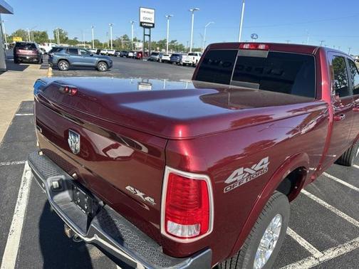 2018 RAM 2500 Laramie Crew Cab 4x4 6'4' Box
