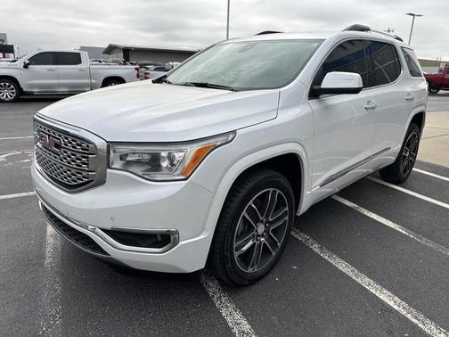 2019 GMC Acadia Denali