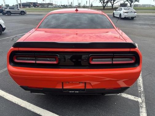 2022 Dodge Challenger SXT