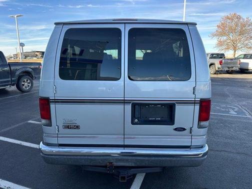 2004 Ford E150 Cargo