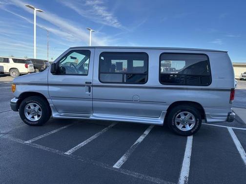 2004 Ford E150 Cargo