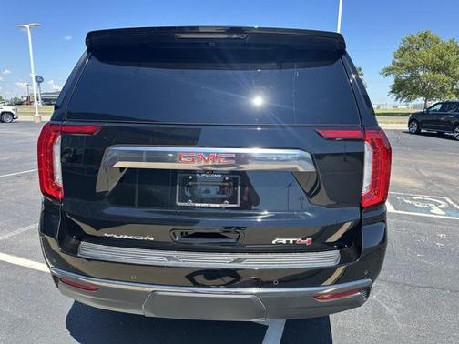 2024 GMC Yukon XL 4WD AT4