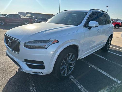 2018 Volvo XC90 T5 Momentum