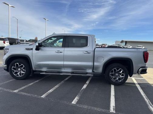2022 GMC Sierra 1500 SLT