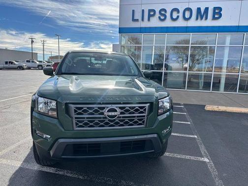 2022 Nissan Frontier SV