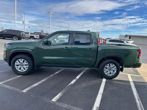 2022 Nissan Frontier SV