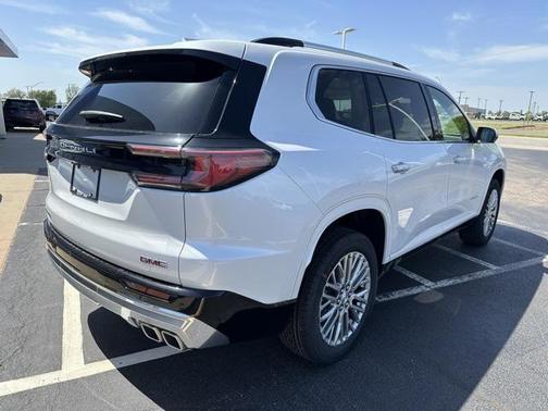 2025 GMC Acadia Denali